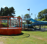 trampoline et toboggan au Camping Paradis Les Capucines