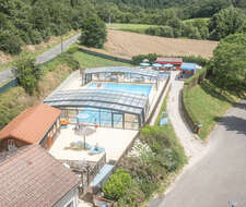 espace aquatique vu du ciel au Camping Paradis Le Val de Coise